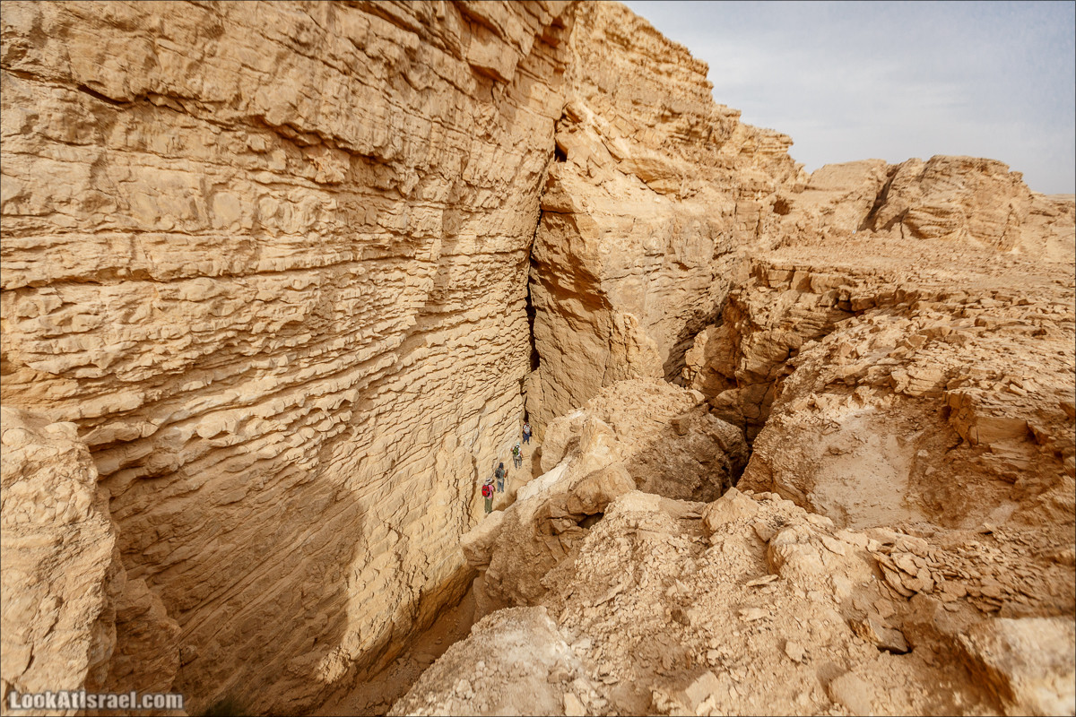 Трещины в пустыне, Сдаким, Нахаль Хава, Эйн Акев, Шавив | מעוק סדקים נחל חווה עין שביב עין עקב | LookAtIsrael.com - Фото путешествия по Израилю