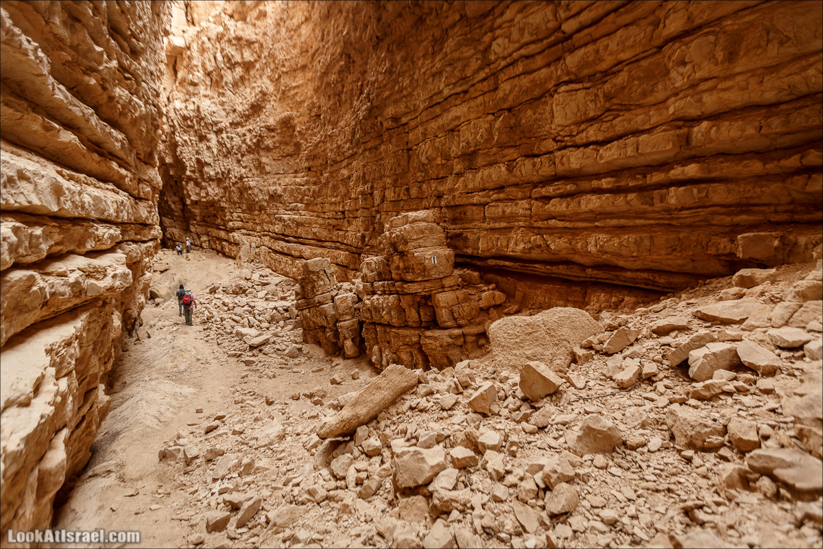Трещины в пустыне, Сдаким, Нахаль Хава, Эйн Акев, Шавив | מעוק סדקים נחל חווה עין שביב עין עקב | LookAtIsrael.com - Фото путешествия по Израилю