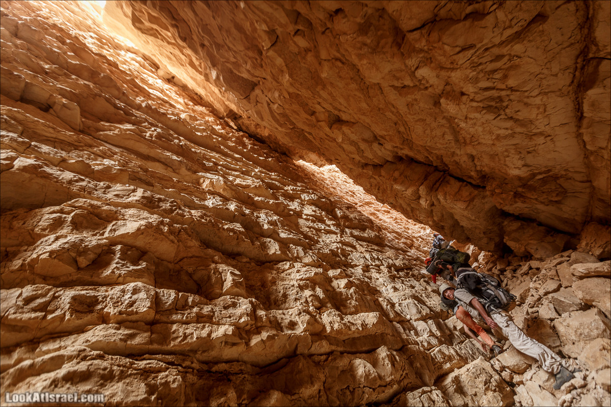 Трещины в пустыне, Сдаким, Нахаль Хава, Эйн Акев, Шавив | מעוק סדקים נחל חווה עין שביב עין עקב | LookAtIsrael.com - Фото путешествия по Израилю