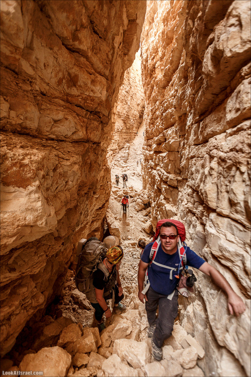 Трещины в пустыне, Сдаким, Нахаль Хава, Эйн Акев, Шавив | מעוק סדקים נחל חווה עין שביב עין עקב | LookAtIsrael.com - Фото путешествия по Израилю