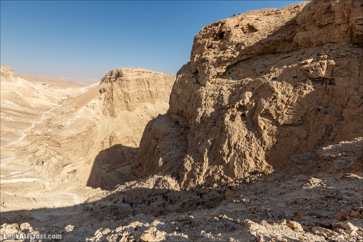 Подъём по змеиной тропе, рассвет над Массадой, гора Эльазар и прогулка по пустыне до Нахаль Рахаф | LookAtIsrael.com - Фото путешествия по Израилю