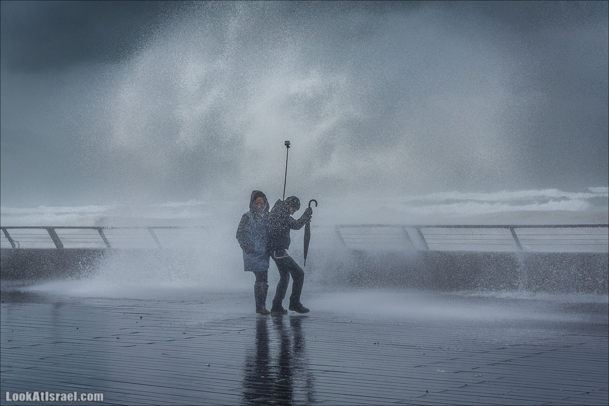 Штормовой и дождливый Тель-Авив | LookAtIsrael.com - Фото путешествия по Израилю