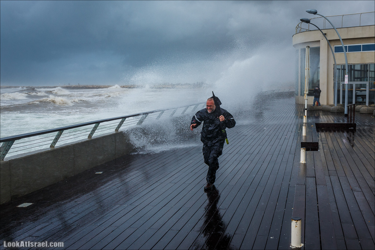 Штормовой и дождливый Тель-Авив | LookAtIsrael.com - Фото путешествия по Израилю