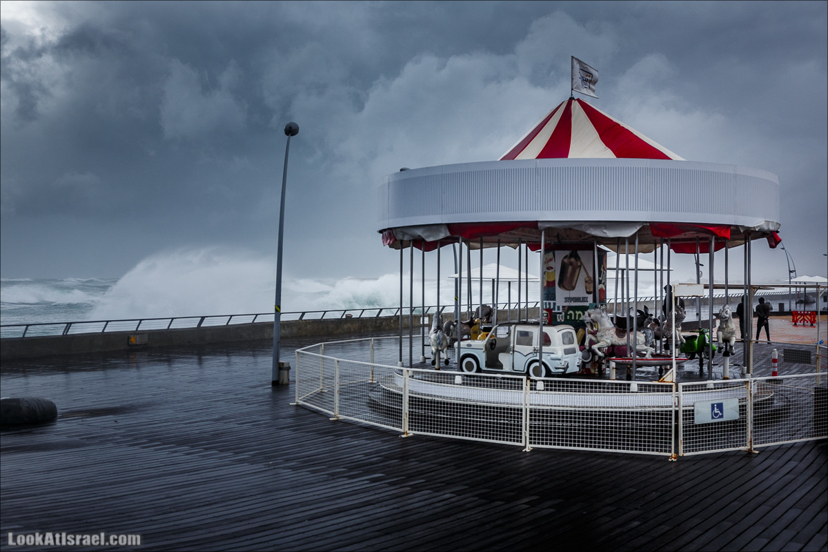 Штормовой и дождливый Тель-Авив | LookAtIsrael.com - Фото путешествия по Израилю