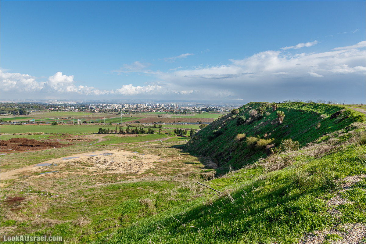 Самый большой парк в Израиле (имени Ариэля Шарона) на вершине мусорной свалки Хирия | Ariel Sharon park at trash heap Hiriya |פארק אריאל שרון בחירייה | LookAtIsrael.com - Фото путешествия по Израилю