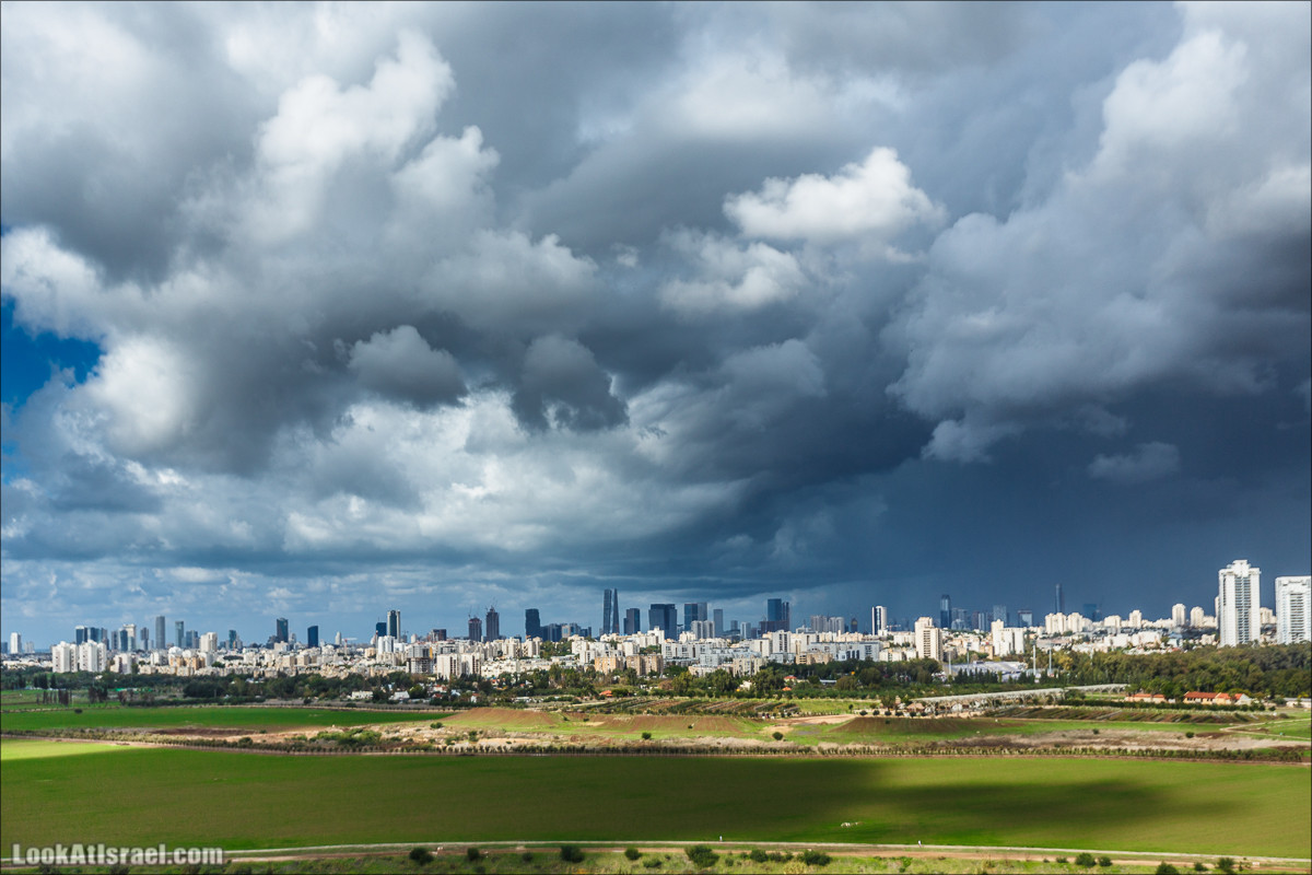 Смотровая площадка с видом на Тель-Авив в парке Ариель Шарона, Хирия | Belvedere Tel Aviv Metropolis View | פארק אריאל שרון חיריה מרפסת תצפית מטרופולינית | LookAtIsrael.com - Фото путешествия по Израилю