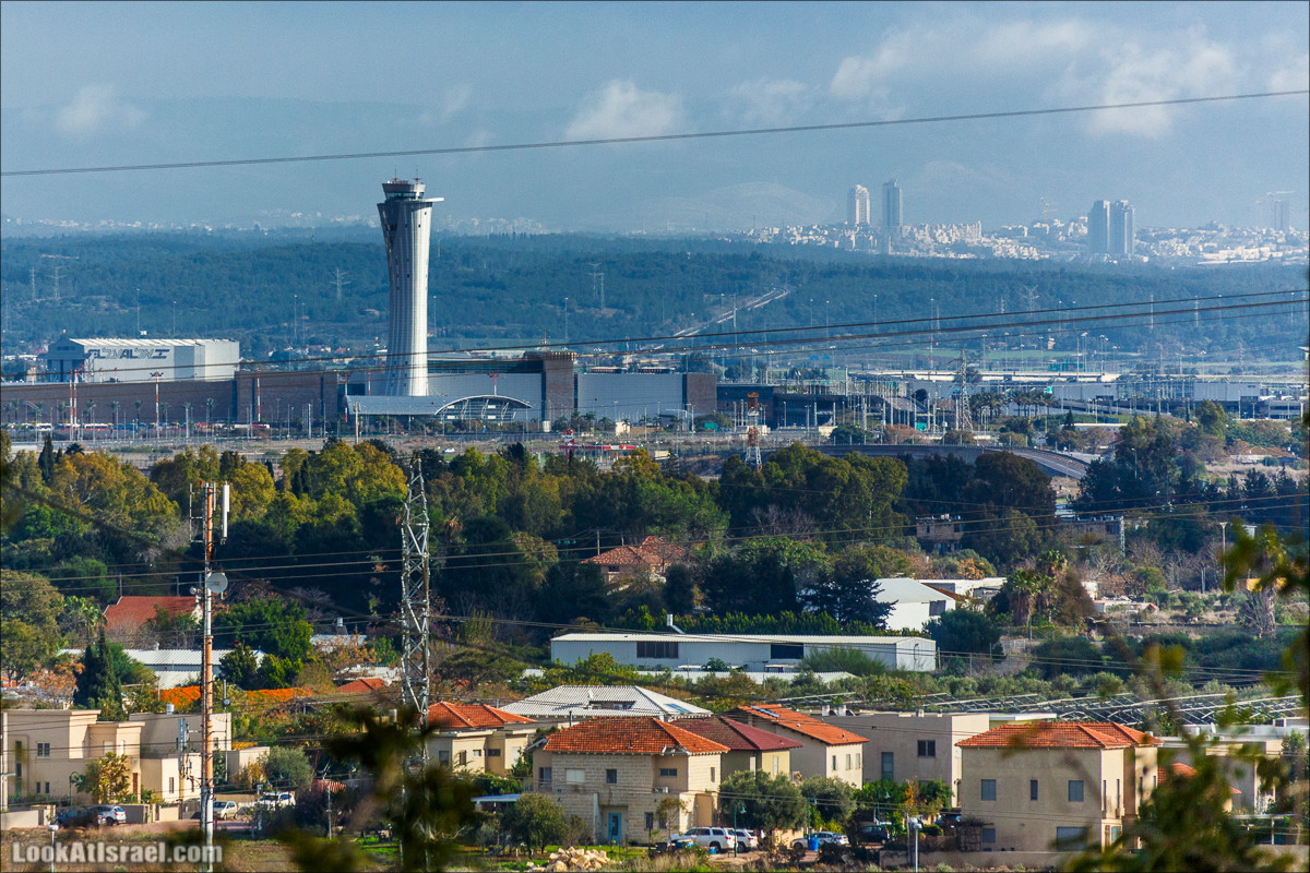 Смотровая площадка с видом на Тель-Авив в парке Ариель Шарона, Хирия | Belvedere Tel Aviv Metropolis View | פארק אריאל שרון חיריה מרפסת תצפית מטרופולינית | LookAtIsrael.com - Фото путешествия по Израилю
