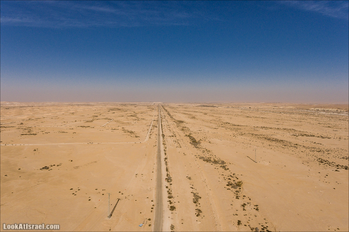 Ницана и окрестности с высоты полета. Пещера и турецкие постройки | LookAtIsrael.com - Фото путешествия по Израилю