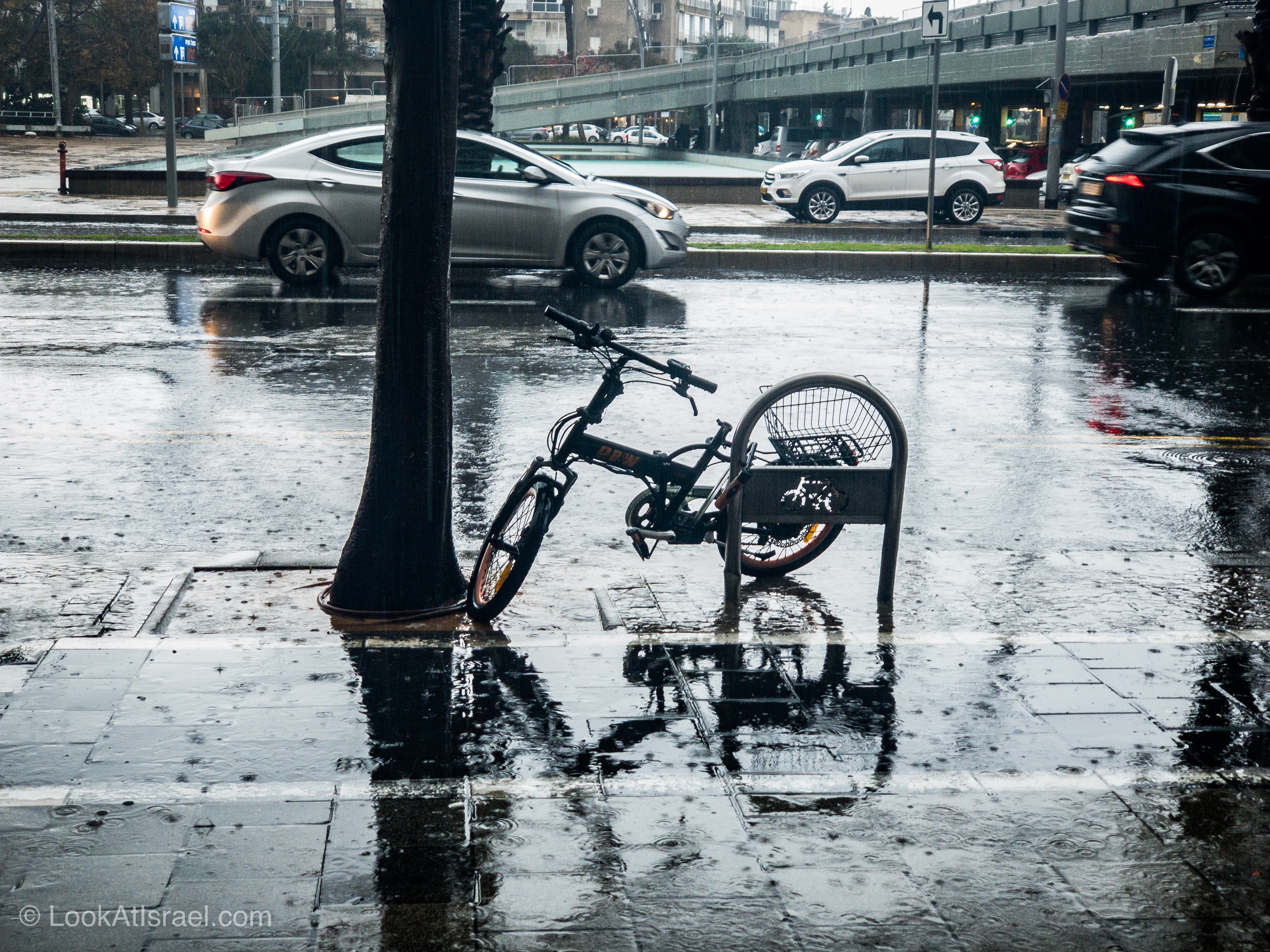 Дождливая зима в Тель-Авиве | LookAtIsrael.com - Фото путешествия по Израилю