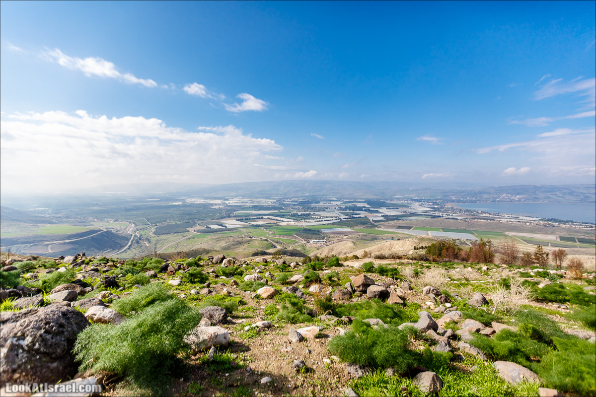 Смотровая площадка Кинерет Мендель, Голанские высоты - водопады и исторические места | LookAtIsrael.com - Фото путешествия по Израилю