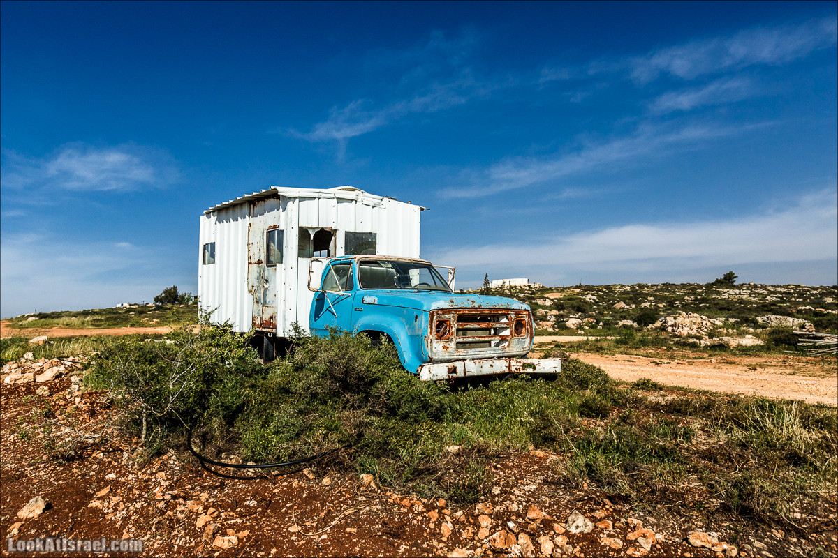 Первый дом на родине на высотке 777 в горах Самарии | LookAtIsrael.com - Фото путешествия по Израилю