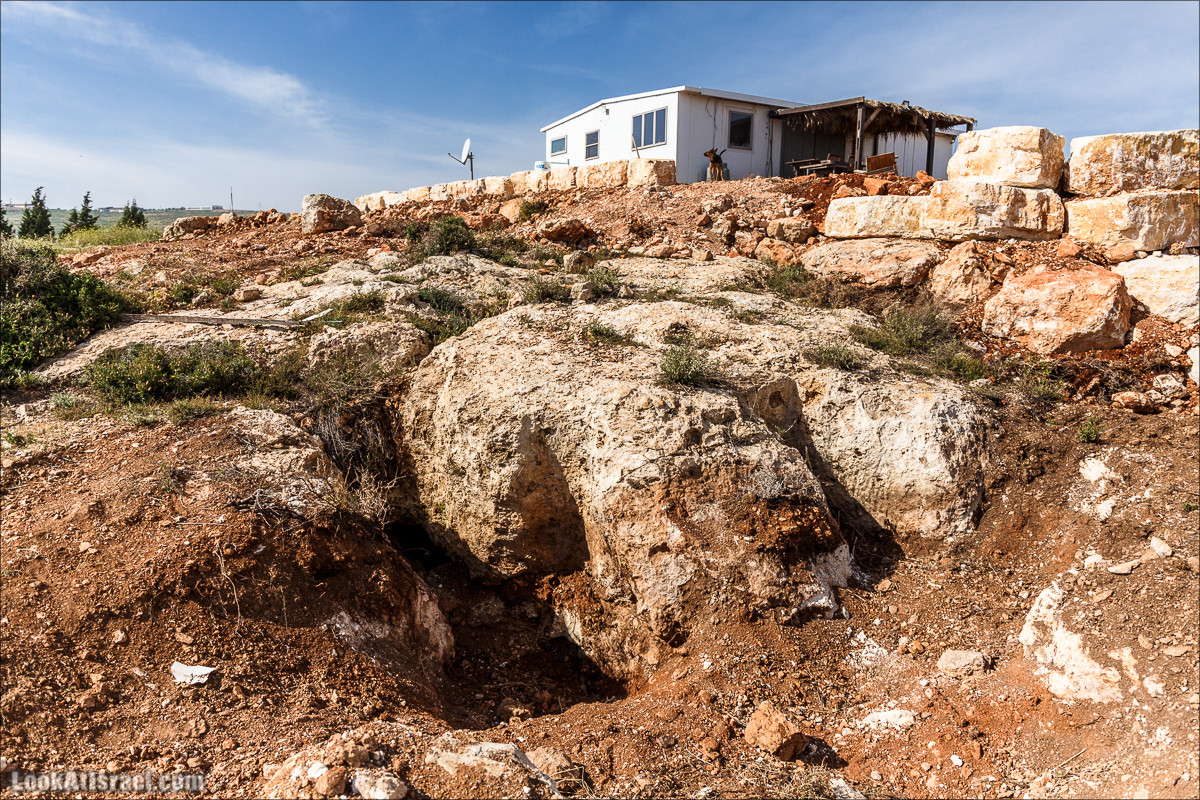 Первый дом на родине на высотке 777 в горах Самарии | LookAtIsrael.com - Фото путешествия по Израилю