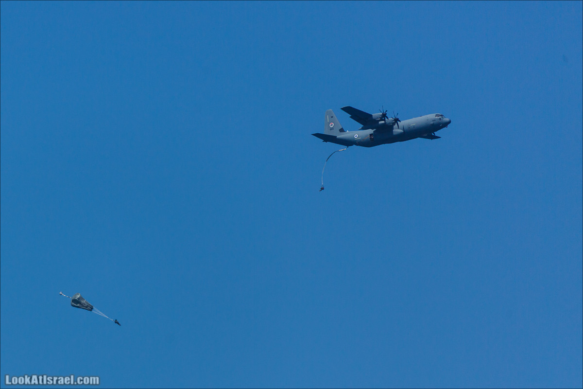 Праздничный парад ВВС и ВМФ в Тель-Авиве в честь 70-летия государства Израиль | Independence day 70 of Israel | LookAtIsrael.com - Фото путешествия по Израилю