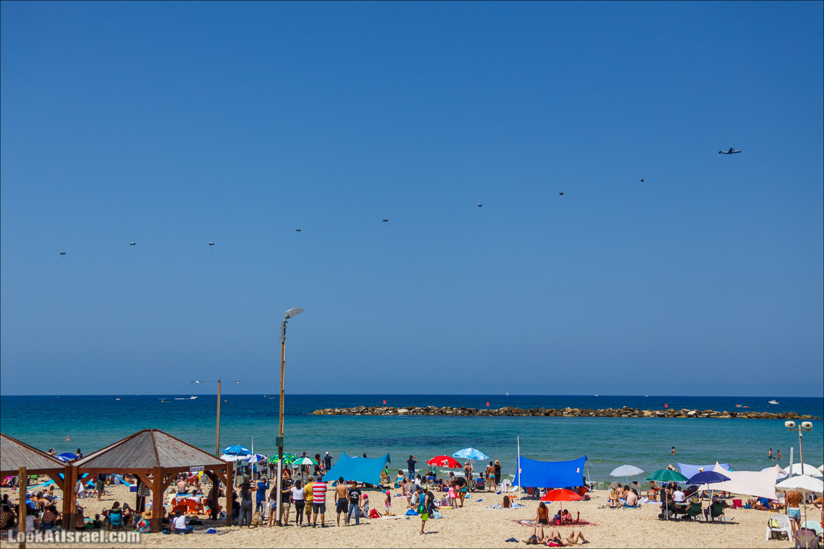 Праздничный парад ВВС и ВМФ в Тель-Авиве в честь 70-летия государства Израиль | Independence day 70 of Israel | LookAtIsrael.com - Фото путешествия по Израилю