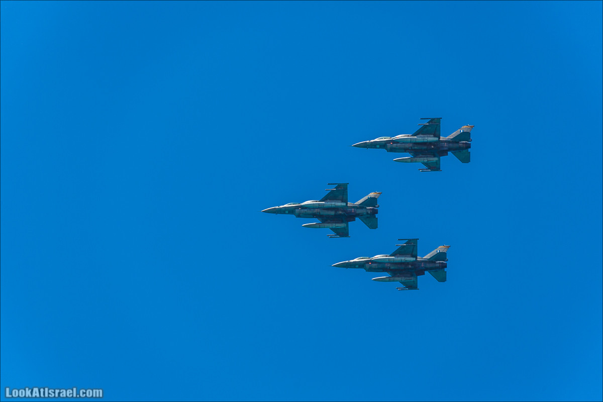 Праздничный парад ВВС и ВМФ в Тель-Авиве в честь 70-летия государства Израиль | Independence day 70 of Israel | LookAtIsrael.com - Фото путешествия по Израилю