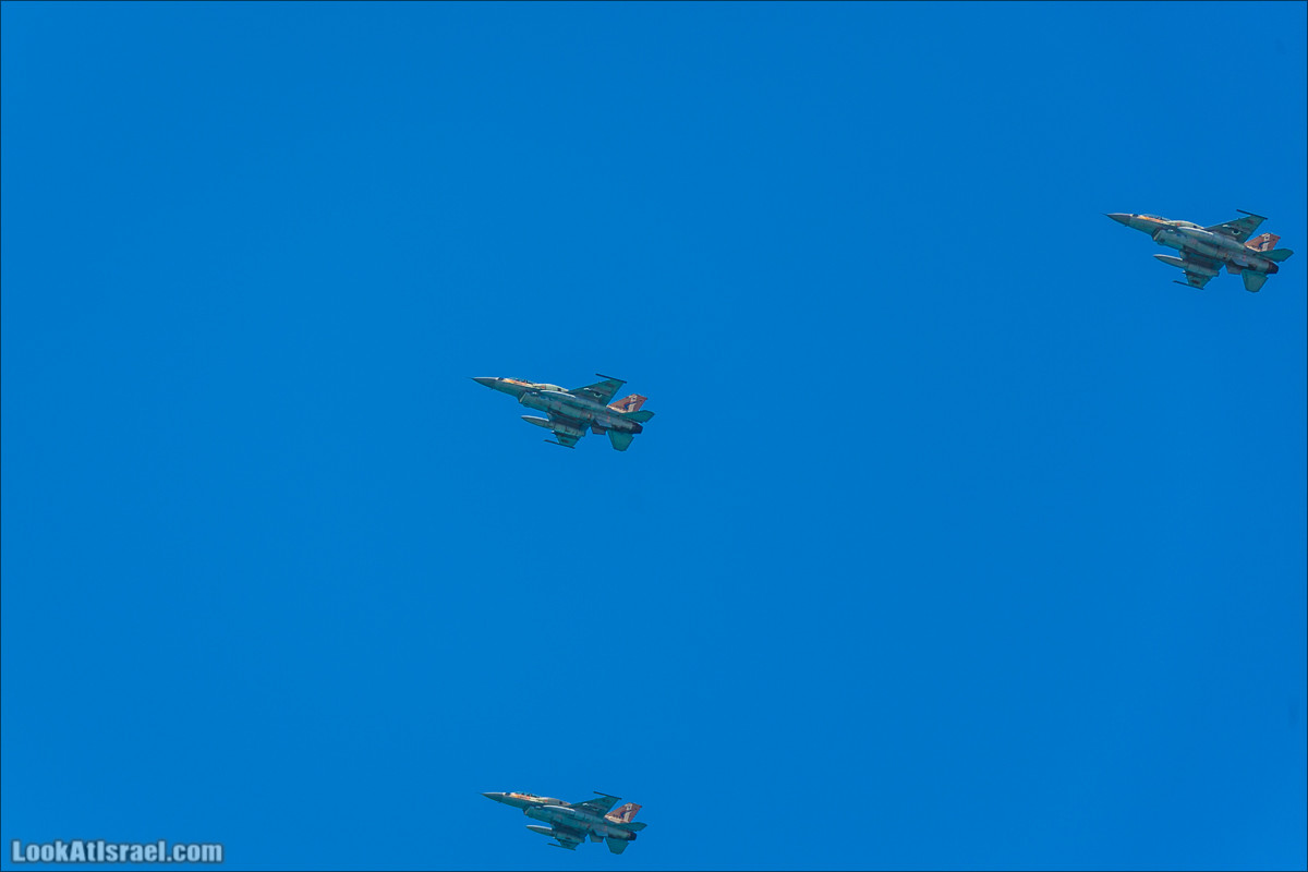 Праздничный парад ВВС и ВМФ в Тель-Авиве в честь 70-летия государства Израиль | Independence day 70 of Israel | LookAtIsrael.com - Фото путешествия по Израилю