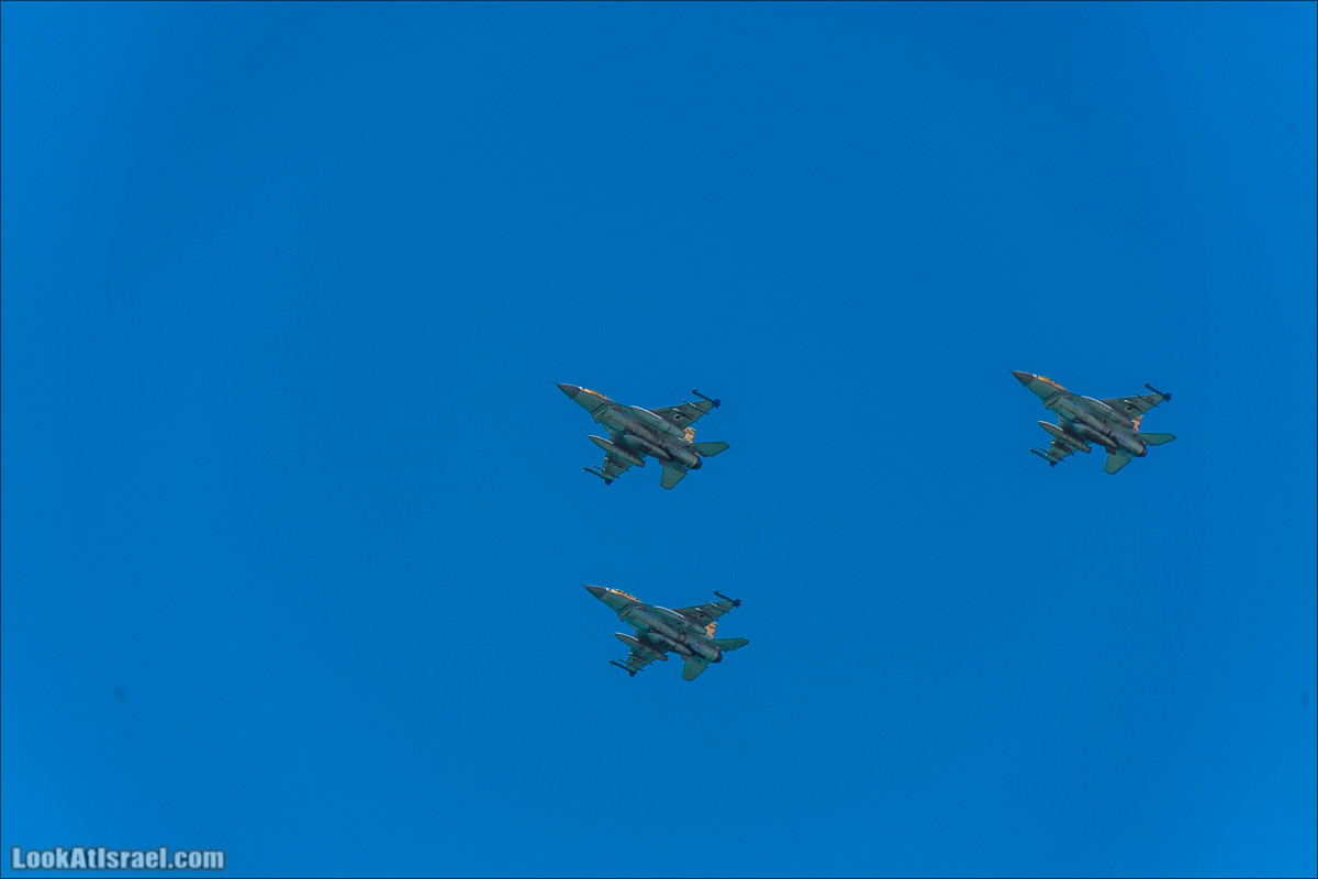 Праздничный парад ВВС и ВМФ в Тель-Авиве в честь 70-летия государства Израиль | Independence day 70 of Israel | LookAtIsrael.com - Фото путешествия по Израилю
