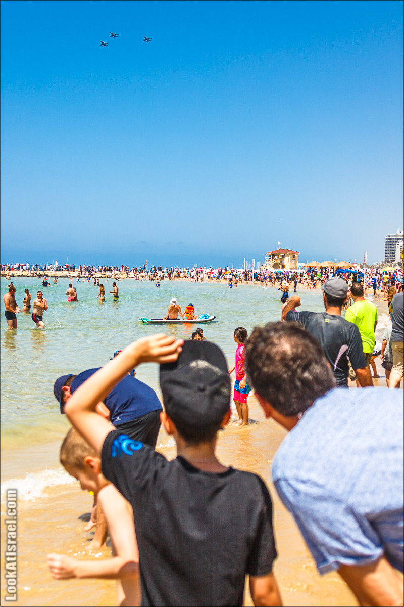 Праздничный парад ВВС и ВМФ в Тель-Авиве в честь 70-летия государства Израиль | Independence day 70 of Israel | LookAtIsrael.com - Фото путешествия по Израилю