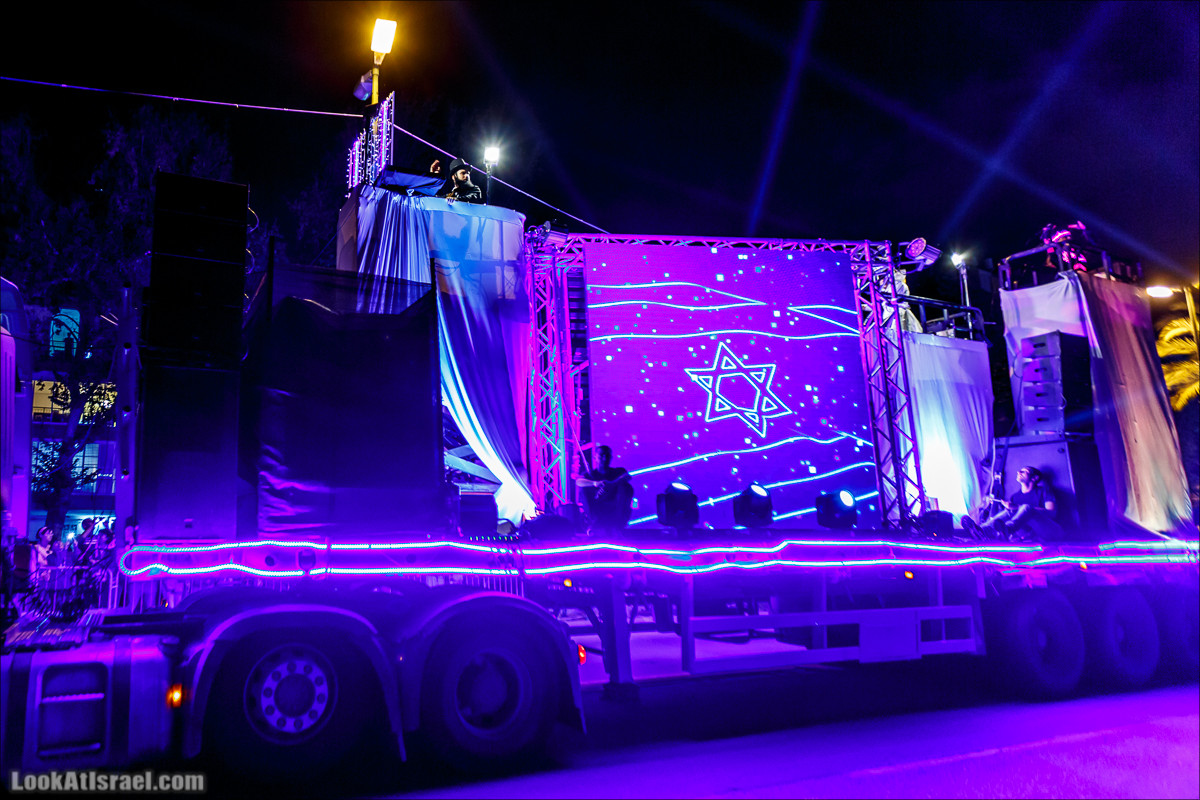 Парад света в Тель-Авиве в честь 70-летия государства Израиль | Parade of Lights in Tel Aviv, Independence day 70 of Israel | מצעד האור בתל אביב | LookAtIsrael.com - Фото путешествия по Израилю