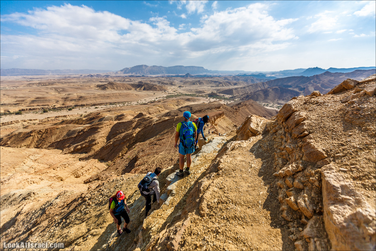 Гора Саароним, ручей Некарот и вода в ущелье Парсат Некарот | LookAtIsrael.com - Фото путешествия по Израилю