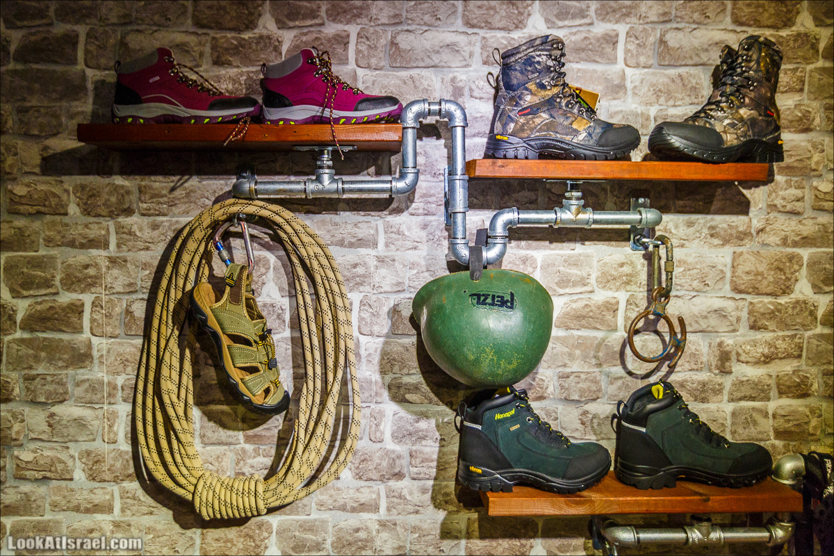 Обувь для пеших походов, хайкинга, треккинга Hanagal в магазине Way Up | Hike & trek shoes | LookAtIsrael.com - Фото путешествия по Израилю