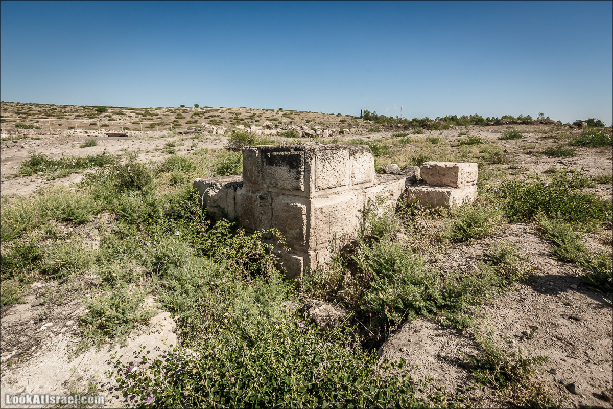 Крепость Атерет | LookAtIsrael.com - Фото путешествия по Израилю