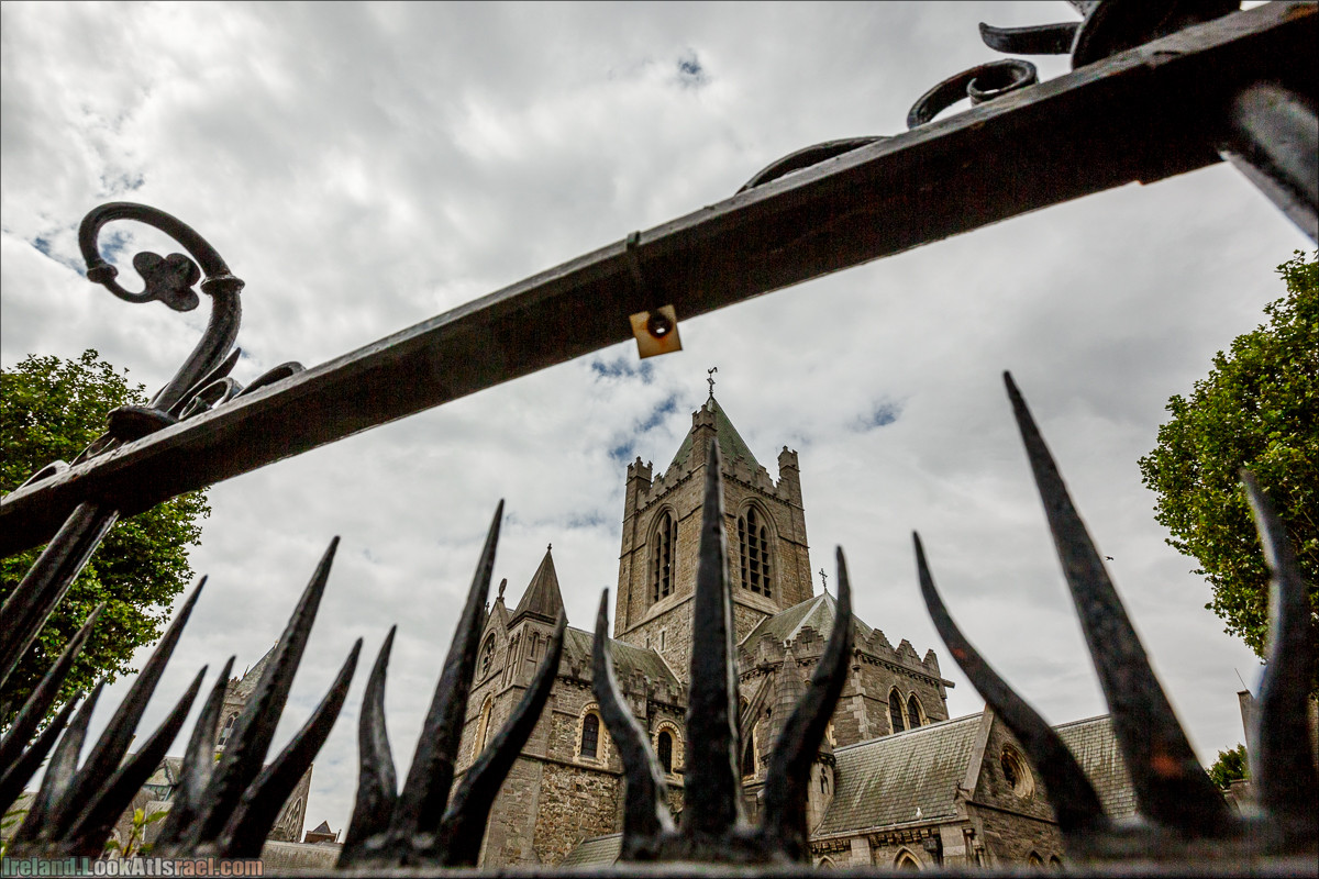 Дублин, Темпл бар, дублинская игла, церковь Патрика, дублинский замок, река Лиффи, Тринити колледж - LookAtIsrael.com путешествует по Ирландии