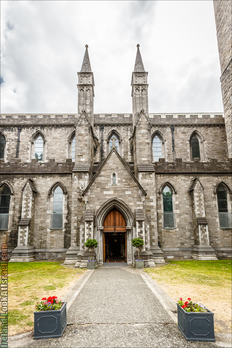 Дублин, Темпл бар, дублинская игла, церковь Патрика, дублинский замок, река Лиффи, Тринити колледж - LookAtIsrael.com путешествует по Ирландии