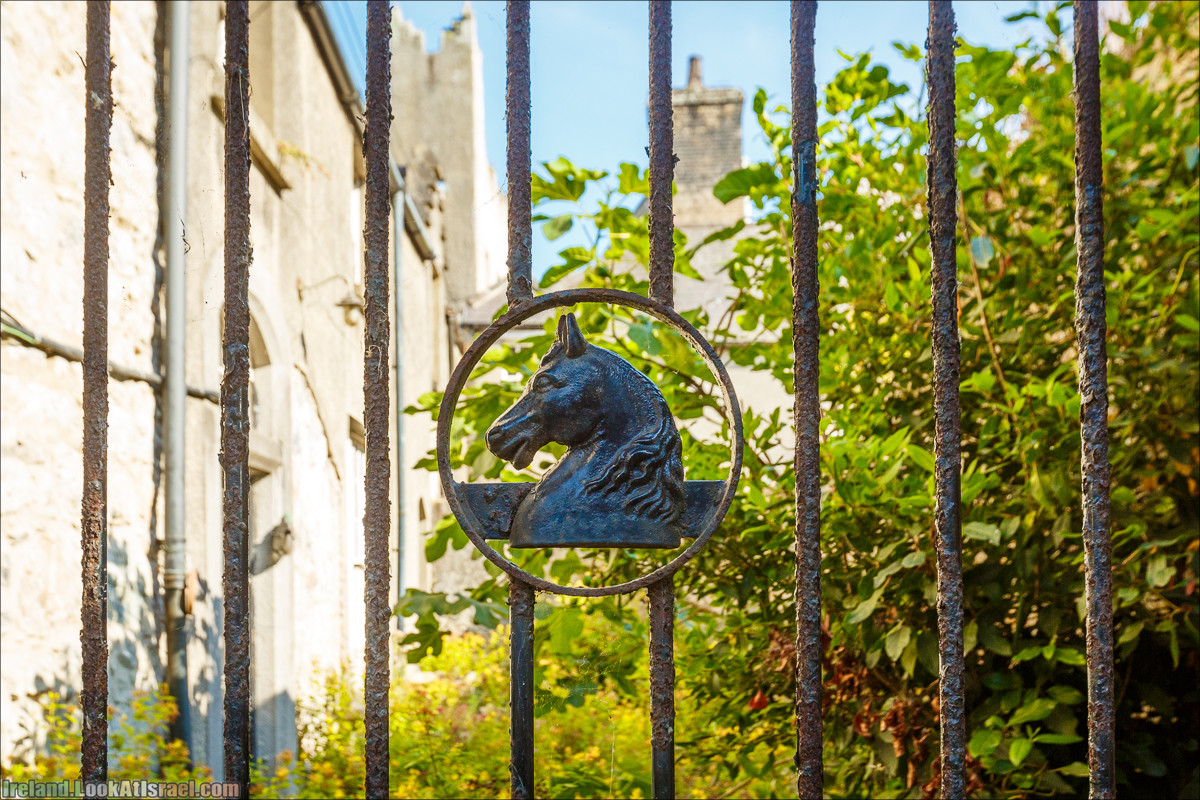 Полуостров Хоут (Howth) и остров Глаз Ирландии (Ирландский глаз) Ireland's Eye, Замок Хоут (Howth Castle) - LookAtIsrael.com путешествует по Ирландии