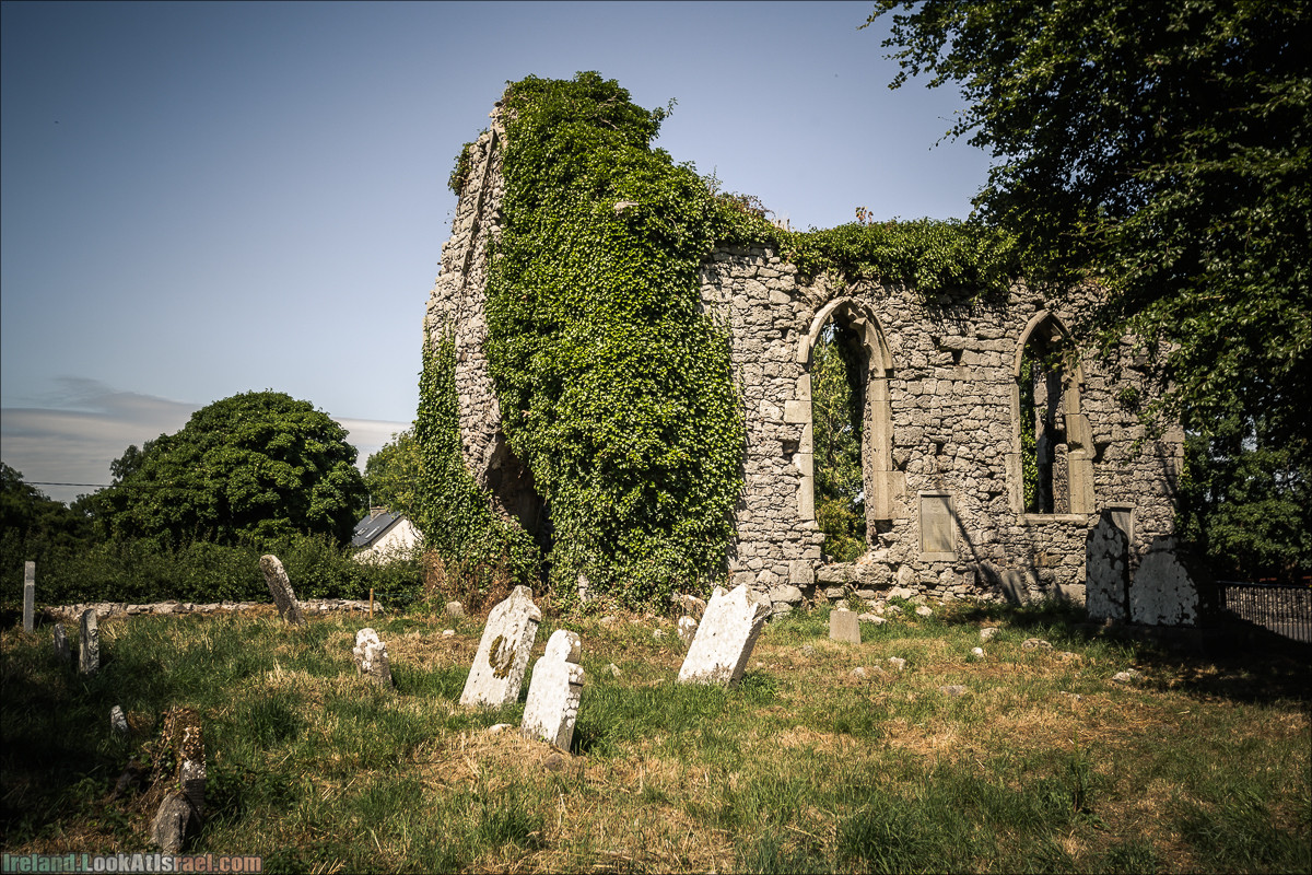Могила Долорес О Риордан в Кахерелли (Caherelly Graveyard) - LookAtIsrael.com путешествует по Ирландии