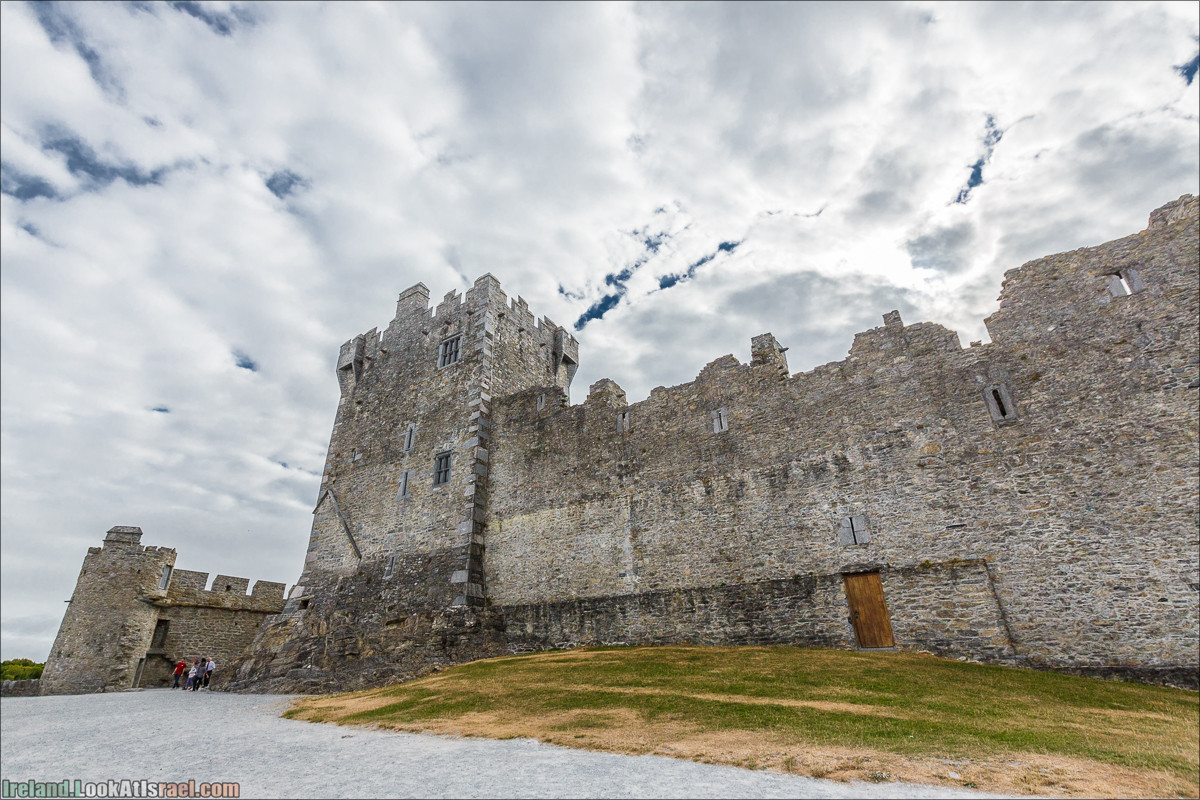 Кольцо Керри, Парк Килларни, озеро Лох-Лейн, аббатство Макрос | The Ring of Kerry, Kellareny Park, Muckross Abbey, Lough Leane | LookAtIsrael.com путешествует по Ирландии