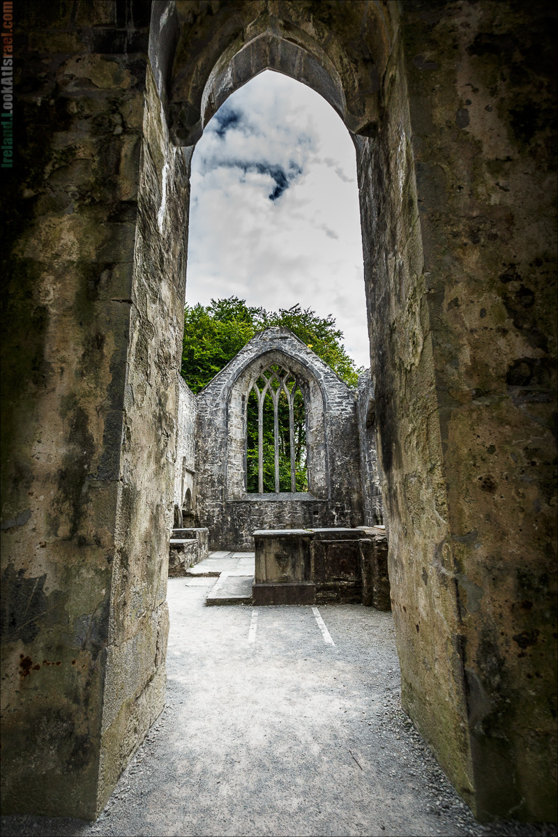 Кольцо Керри, Парк Килларни, озеро Лох-Лейн, аббатство Макрос | The Ring of Kerry, Kellareny Park, Muckross Abbey, Lough Leane | LookAtIsrael.com путешествует по Ирландии