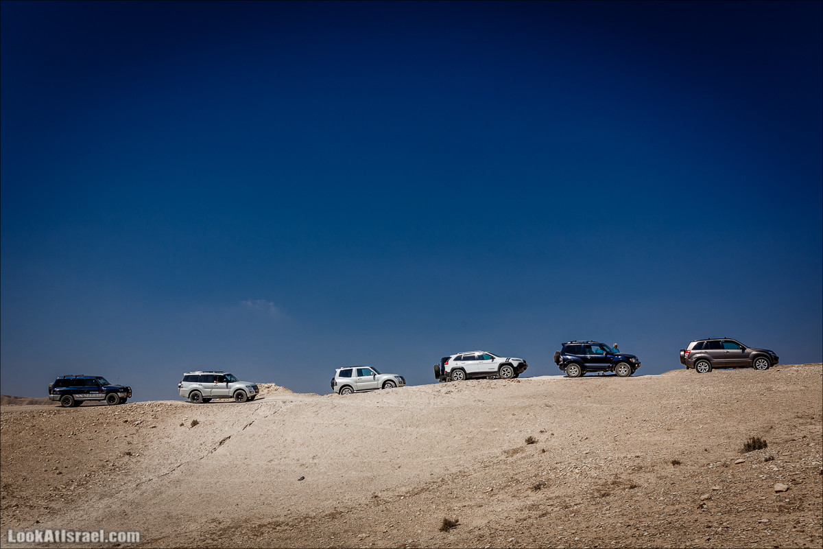 Штэээ... Гора Хермон в центре Иудейской пустыни?