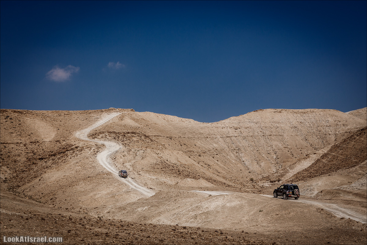 Поездка 4x4 по Иудейской пустыне, Мацок ha-Этеким | מצוק העתקים טיול ג׳יפים | LookAtIsrael.com - Фото путешествия по Израилю