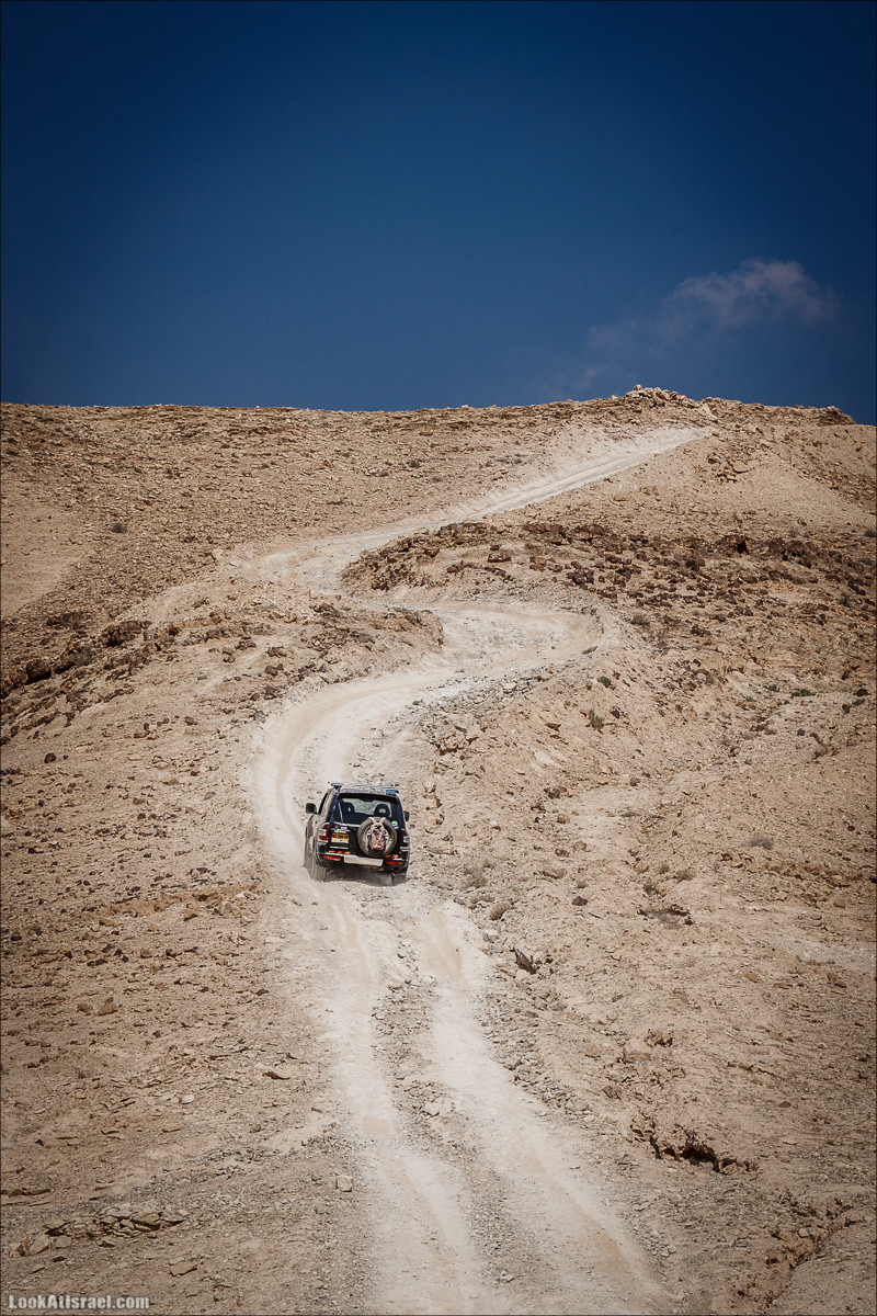 Поездка 4x4 по Иудейской пустыне, Мацок ha-Этеким | מצוק העתקים טיול ג׳יפים | LookAtIsrael.com - Фото путешествия по Израилю
