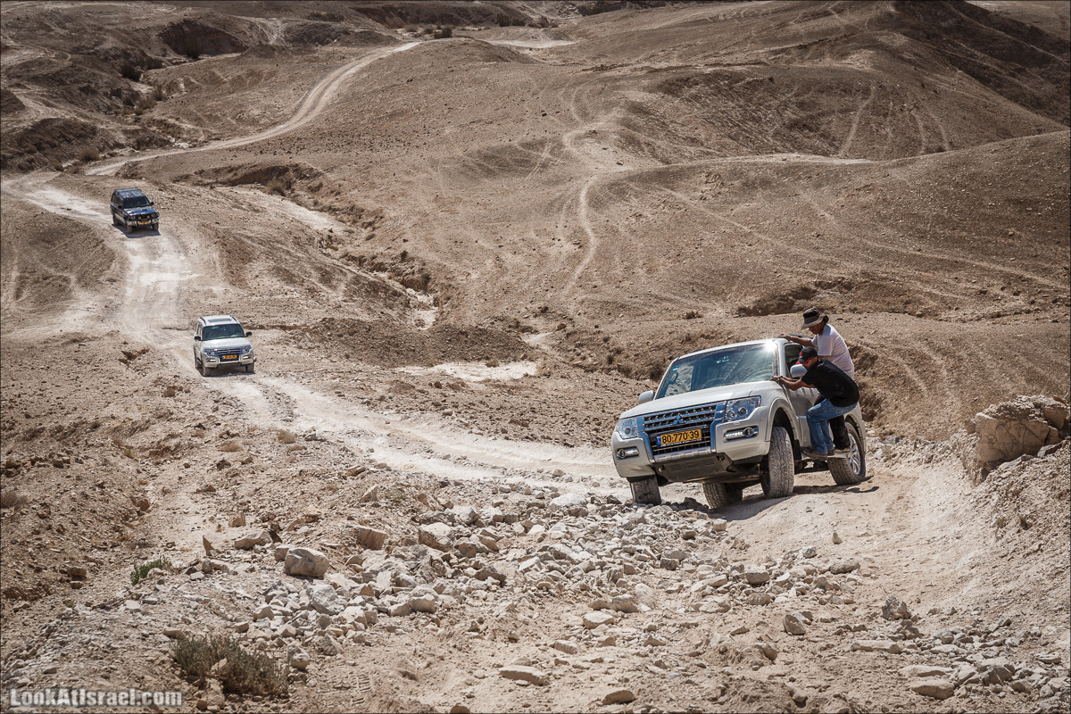 Поездка 4x4 по Иудейской пустыне, Мацок ha-Этеким | מצוק העתקים טיול ג׳יפים | LookAtIsrael.com - Фото путешествия по Израилю