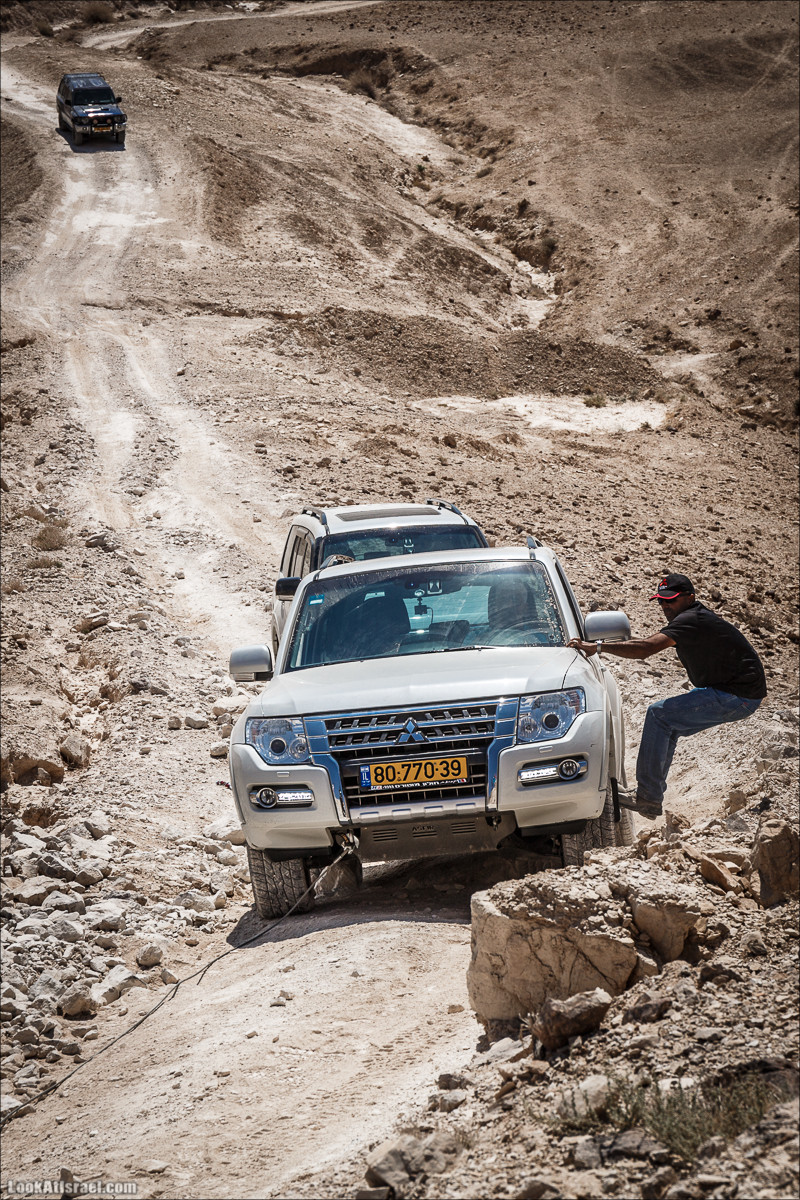 Поездка 4x4 по Иудейской пустыне, Мацок ha-Этеким | מצוק העתקים טיול ג׳יפים | LookAtIsrael.com - Фото путешествия по Израилю