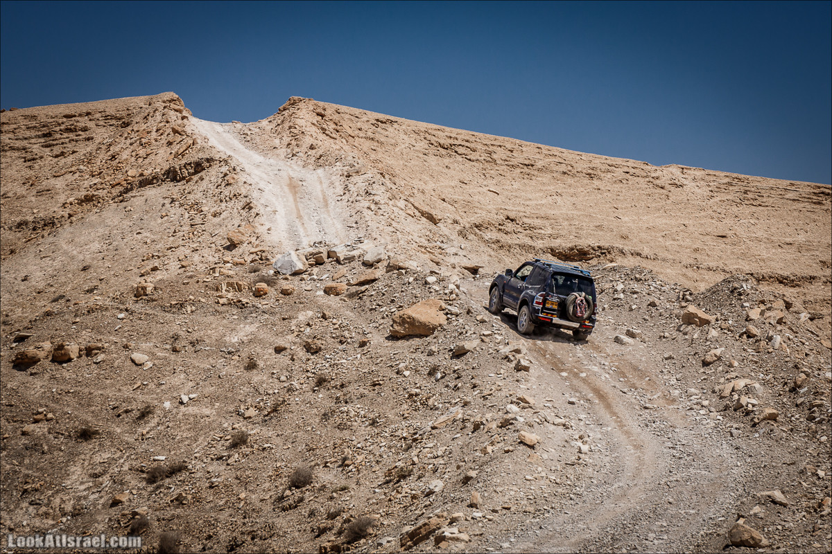 Поездка 4x4 по Иудейской пустыне, Мацок ha-Этеким | מצוק העתקים טיול ג׳יפים | LookAtIsrael.com - Фото путешествия по Израилю