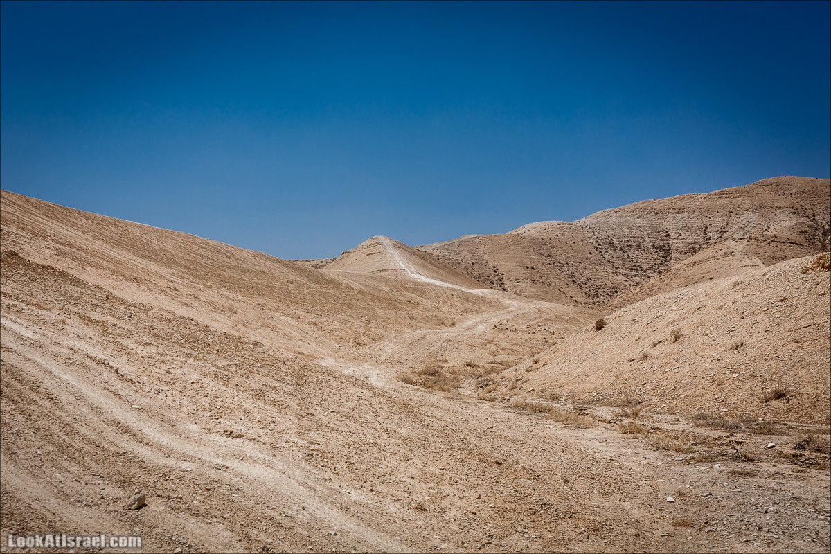 Поездка 4x4 по Иудейской пустыне, Мацок ha-Этеким | מצוק העתקים טיול ג׳יפים | LookAtIsrael.com - Фото путешествия по Израилю