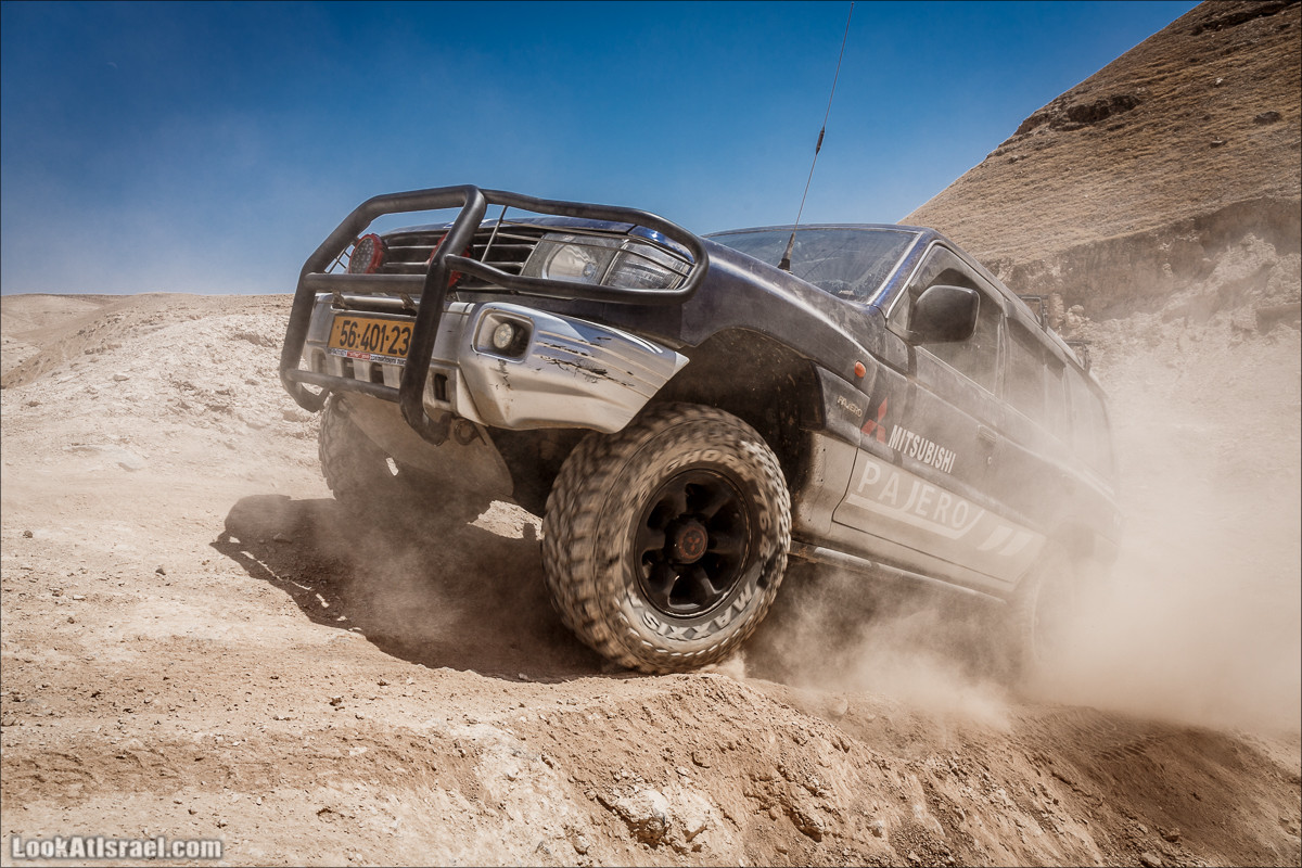 Поездка 4x4 по Иудейской пустыне, Мацок ha-Этеким | מצוק העתקים טיול ג׳יפים | LookAtIsrael.com - Фото путешествия по Израилю