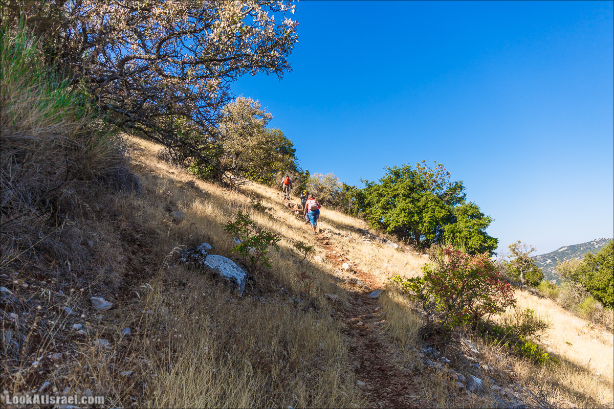 От Хермона к Неве Атив - гора Кахаль, Снаим, итурейский храм и пещеры свинцовой руды LookAtIsrael.com - Фото путешествия по Израилю