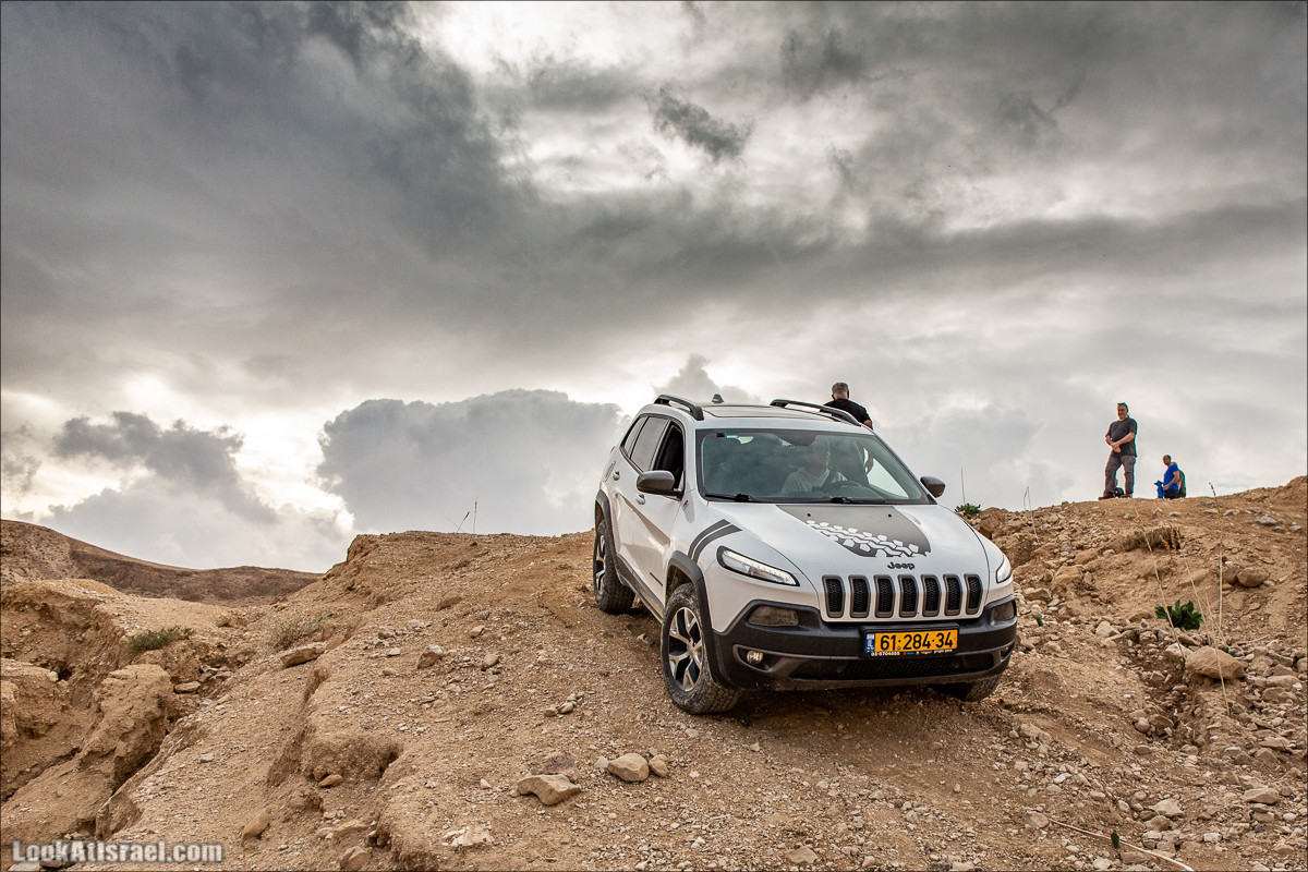 Путешествие на джипах по пустыне в поисках наводнений. Водопады Хевер, Шафан, Цафира | LookAtIsrael.com - Фото путешествия по Израилю