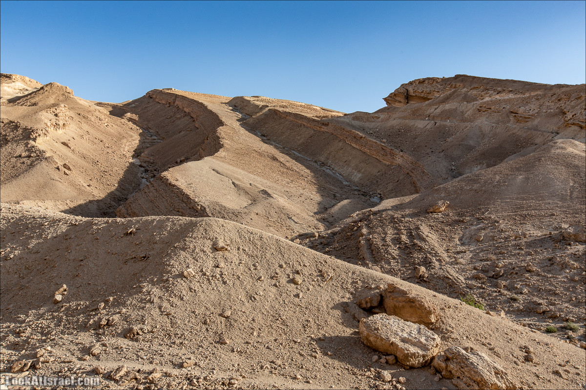 Скорпионий подъём - Маале Акрабим - Римская дорога | מעלה עקרבים | LookAtIsrael.com - Фото путешествия по Израилю