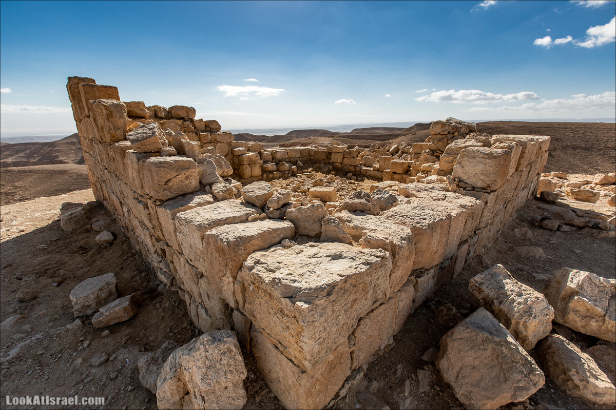 Скорпионий подъём - Маале Акрабим - Римская дорога | מעלה עקרבים | LookAtIsrael.com - Фото путешествия по Израилю