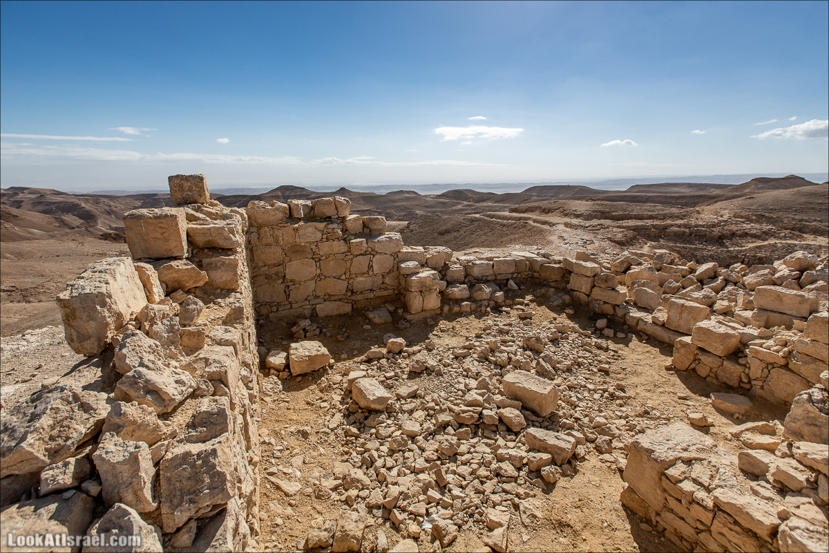 Скорпионий подъём - Маале Акрабим - Римская дорога | מעלה עקרבים | LookAtIsrael.com - Фото путешествия по Израилю