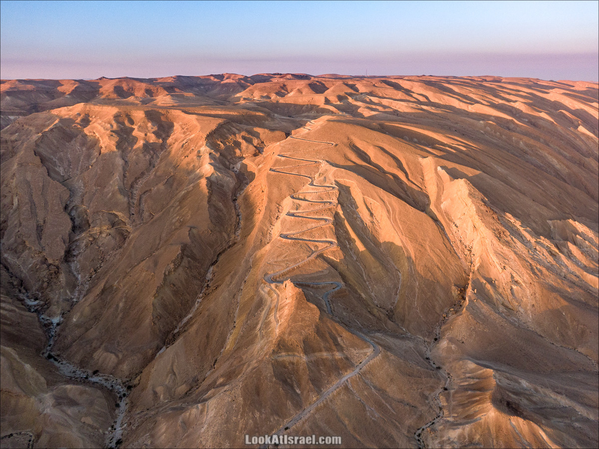 Маале Акрабим - Аэро-фото-съёмка | מעלה עקרבים | LookAtIsrael.com - Фото путешествия по Израилю