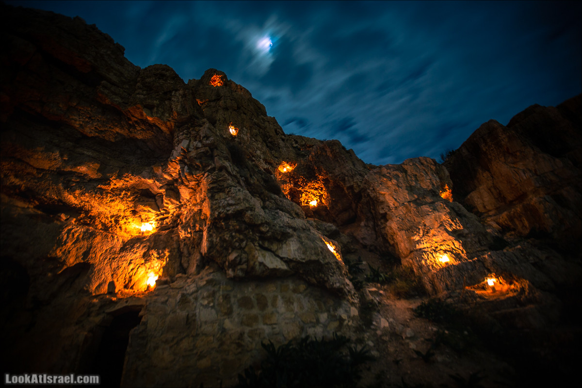 Ночь свечей - День монастыря Май Саба | LookAtIsrael.com - Фото путешествия по Израилю