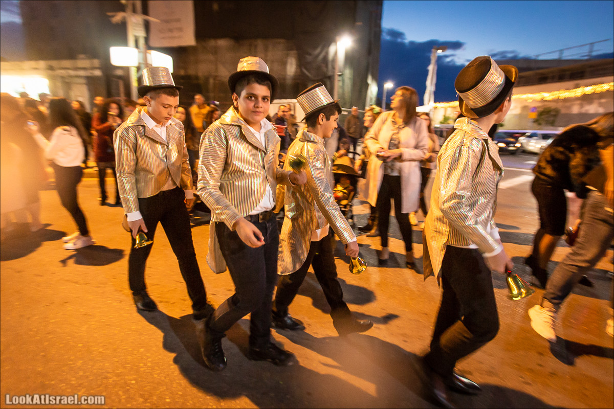 Рождественский парад скаутов в Яффо | Christmas carnival by orthodox scouts of Jaffa | מצעד השנתי ביפו לרגל חג המולד של צופי יפו | LookAtIsrael.com - Фото путешествия по Израилю