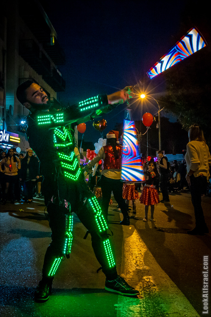 Рождественский парад скаутов в Яффо | Christmas carnival by orthodox scouts of Jaffa | מצעד השנתי ביפו לרגל חג המולד של צופי יפו | LookAtIsrael.com - Фото путешествия по Израилю