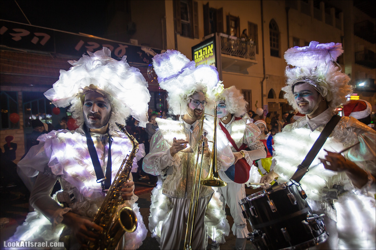 Рождественский парад скаутов в Яффо | Christmas carnival by orthodox scouts of Jaffa | מצעד השנתי ביפו לרגל חג המולד של צופי יפו | LookAtIsrael.com - Фото путешествия по Израилю